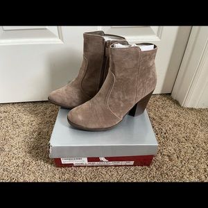 Breckelles Ankle Booties